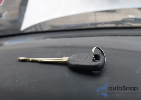 2002 Kia Sportage z USA, uszkodzony, nr VIN KNDJA723525157580